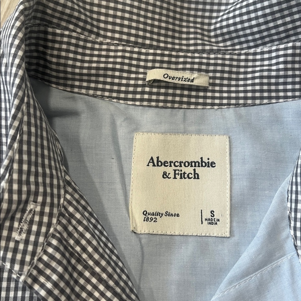 Abercrombie Two-Tone Button-Up Shirt - Picture 3 of 4